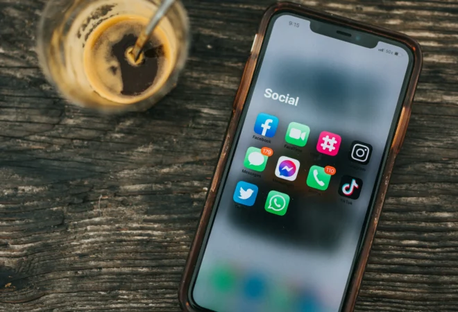 Maximisez votre impact lors des Rencontres d’Acheteurs grâce aux réseaux sociaux 